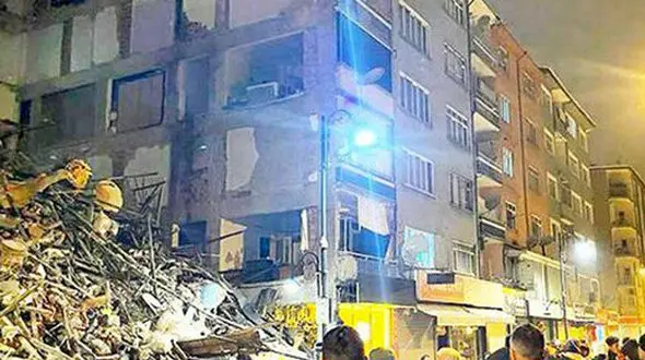 اعلام وضعیت اضطراری در پاکستان درپی وقوع زلزله شدید