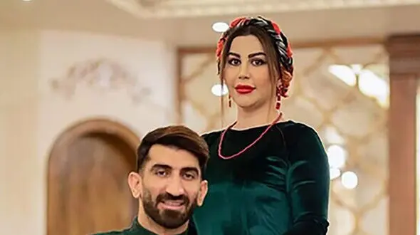 فیلم منتشر شده از لحظه آرایش اکرم بانو همسر علیرضا بیرانوند ! / علی همیشه عذرخواهی میکنه چون مقصره ! 