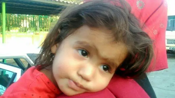 عکس ملیکا پس پیدا شدن در اصفهان / او را در خیابان رها کرده بودند!