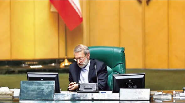 لاریجانی درتله 3 قطبی؟ + عکس