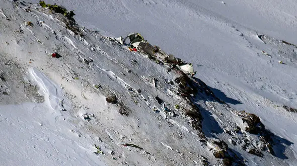 بررسی راه‌ حل دوم برای انتقال اجساد هواپیما تهران-یاسوج