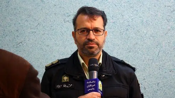 کشف میلیاردی گوی شیشه ای لوستر قاچاق در یزد