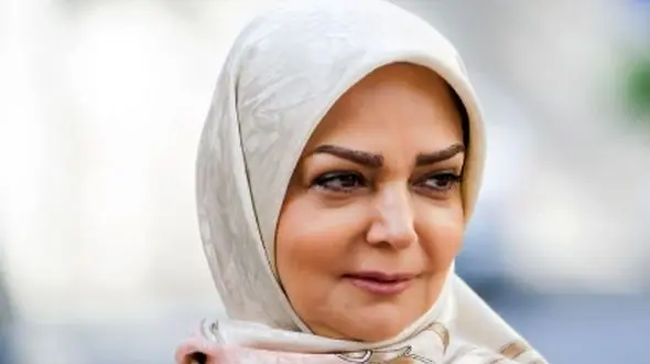 سلفی عاشقانه الهه رضایی، مجری برنامه کودک و نوستالژی دهه شصتی ها در کنار پسر جوانش