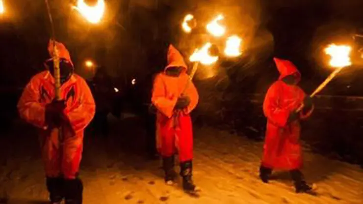 رمزگشایی از یک جریان‌ شیطان‌‌پرستی/ مراقب باشید با نام خدا کارهای خبیثی می کنند+ تصاویر
