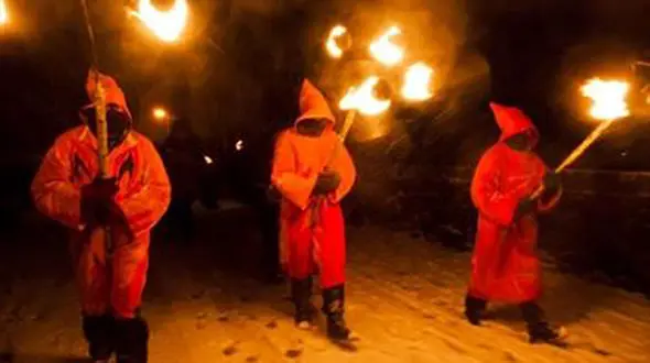 رمزگشایی از یک جریان‌ شیطان‌‌پرستی/ مراقب باشید با نام خدا کارهای خبیثی می کنند+ تصاویر
