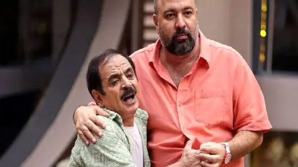 فیلم/ آواز شاد؛ برا عمو رشید تو مثل گلی ناز و خوشگلی خوندن مثه ژله وا رفت از ذوق 