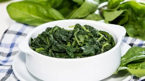 خواص اسفناج خام بیشتر است یا پخته؟