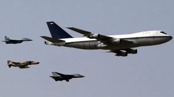 عملیات سوخت‌رسانی هوایی بوئینگ‌ ۷۰۷ به جنگنده های F4 و F14 نیروی هوایی ارتش ایران