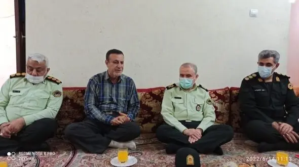 دیدار فرمانده انتظامی استان خوزستان با خانوادهای شهدا