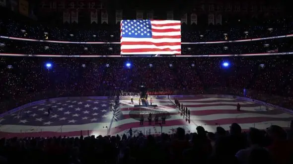 کانادایی‌ها سرود ملی آمریکا را هو کردند + فیلم