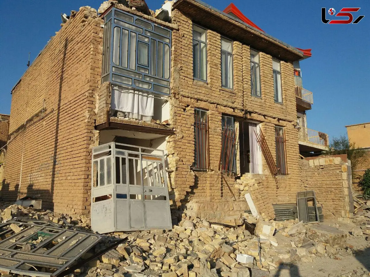 ما در سرپل ذهاب گرسنه ایم می فهمید؟! +فیلم بسیار تلخ