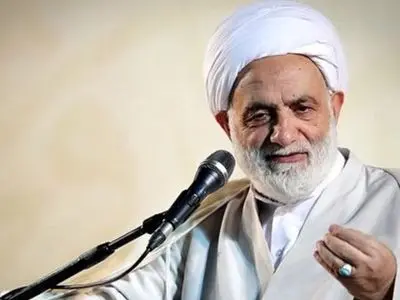 فیلم/ صحبت های خنده دار آقای قرائتی: رفته بودم عروسی دیدم نون و پنیر و هندونه میدن گفتم مگه عروسی نیس اینجا دوماد گفت میخوام حزب اللهی باشم آخه این خُل بازیا چیه 