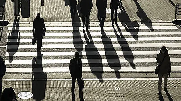 ارائه اینترنت پرو به کسب و کارها مانند پاساژی است که مغازه هایش فعالند اما مشتری حضور ندارد / همه مردم باید به اینترنت دسترسی داشته باشند نه فقط تعداد محدودی از کسب و کارها