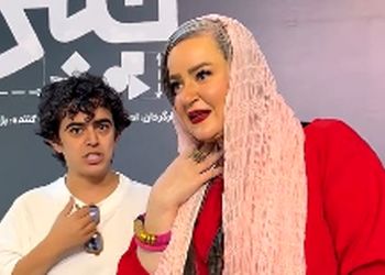فیلم / تیکه جالب امیر محمد متقیان به صحبت درِ گوشی نعیمه نظام دوست با پژمان جمشیدی که خود نعیمه خندش گرفت! / در گوش من چیزی نمیگی؟! نعیمه: نه، یکبار میگن!