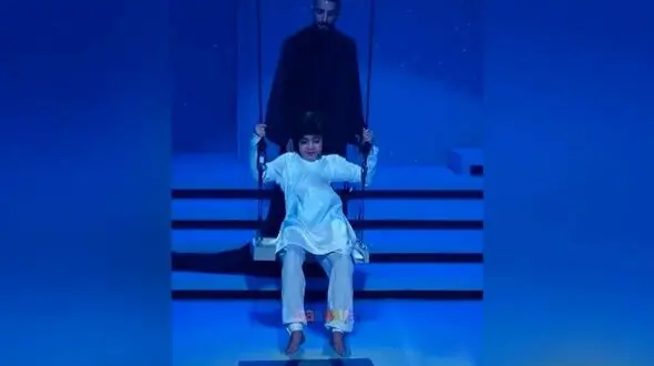 فیلم/ رپ خوانی جذاب سینا ساعی و رایان سرلک در برنامه کارناوال رامبد جوان/ این پسر علاوه بر بازیگری توی خوانندگی هم استعداد داره 