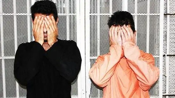 کمین 2 مشتری مسلح برای پولدارهای عضو سایت دیوار + عکس