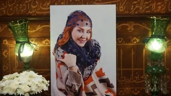عکس ها / نگاهی به حضور هنرمندان مشهور ایرانی در مراسم ختم زهره حمیدی / از رابعه اسکویی تا آشا محرابی و مرجانه گلچین و دیگر بازیگران
