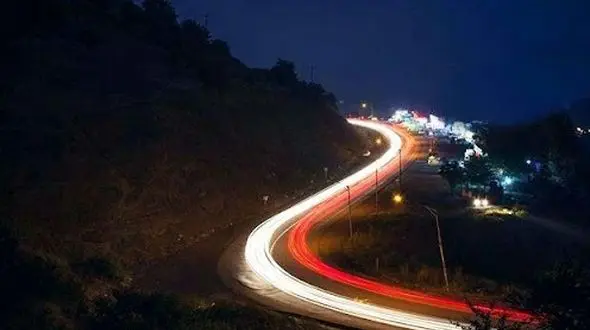 ترافیک خطرناک در گردنه حیران + فیلم