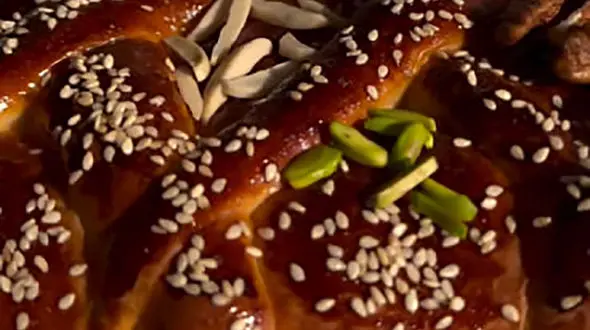 نان شیرین اصیل رمضان تبریز تقدیم نگاه زیباتون + فیلم