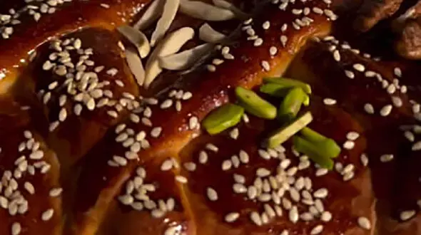 نان شیرین اصیل رمضان تبریز تقدیم نگاه زیباتون + فیلم