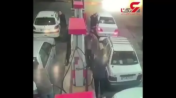 صحنه ای وحشتناک از آتش زدن کارگر پمپ بنزین در کرج + فیلم