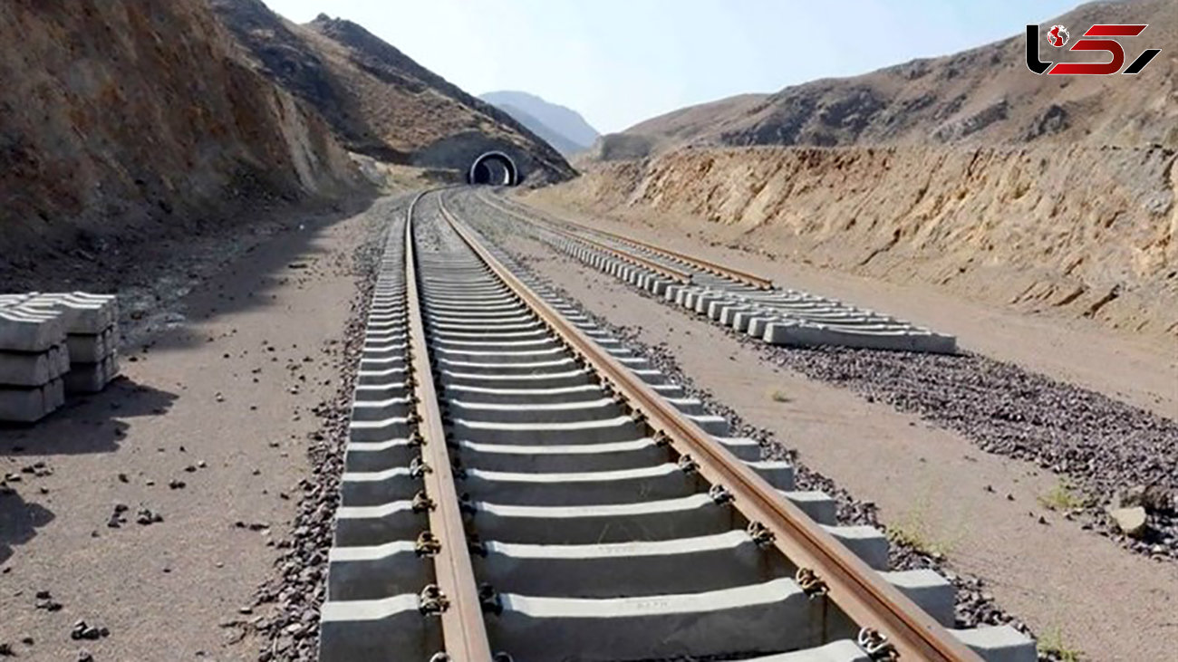 خطر جدی فرونشست در مسیر راه‌ آهن تهران - مشهد