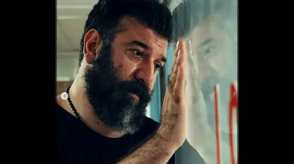 شیطنت های علی انصاریان در برنامه زنده  + فیلم 