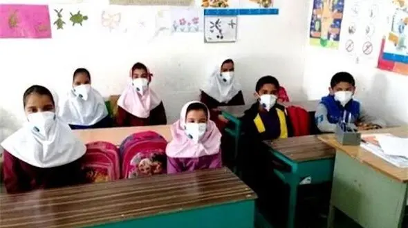 کار زیبای معلم ساوجی در روزهای کرونایی برای دانش آموزانش