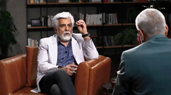 شهید بروجردی گفت: دست از این قرتی‌بازی‌هات بر نمی‌داری؟!