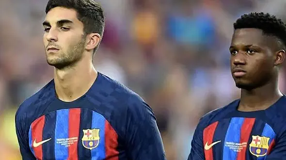 ژاوی این دو ستاره را نمی خواهد/ فروش بازیکن به دلیل مشکلات مالی