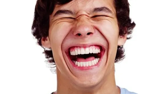 فیلم سوپرسوتی خانم مجری در تلویزیون / آبرویی که رفت !