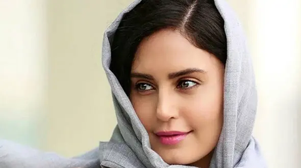 اولین عکس از  پدر و مادر ثروتمند الناز شاکردوست ! / خانم بازیگر رخ نمایی کرد !