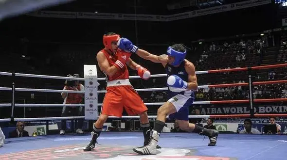 ناک اوت شدن 2 بوکسور به صورت همزمان+ فیلم