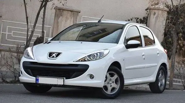 از خودروی راه یافته به بورس کالا چه می‌دانیم؟!