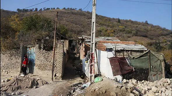  نگهداشتن حاشیه نشین ها در فقر برای جلوگیری از کوچ به شهر /سکونت در خانه دیگران در حاشیه اصفهان 