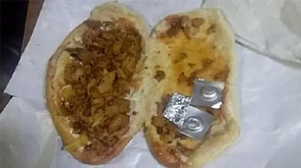 دختر و پسرها برای خوردن ساندویچ با طعم مواد به این اغذیه فروشی می رفتند+عکس