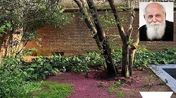 تشییع پیکر هوشنگ ابتهاج از کنار درخت ارغوان / خاکسپاری در رشت 