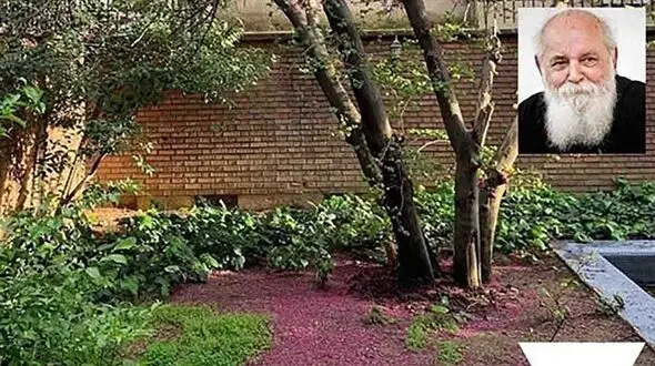 تشییع پیکر هوشنگ ابتهاج از کنار درخت ارغوان / خاکسپاری در رشت 
