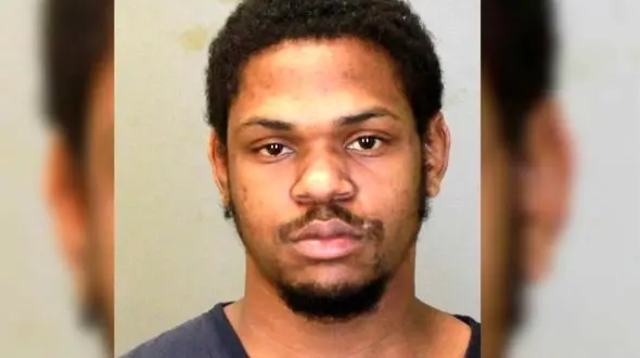 پدر حواس پرت 2 بار با ماشین از روی پسر خردسالش رد شد + عکس