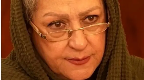 فیلم/ بازی با دم شیر به روایت تصویر؛ شوخی جنجالی بازیگر هفت سر اژدها با مریم امیرجلالی سر میز شام/ خدا به دادش برسه