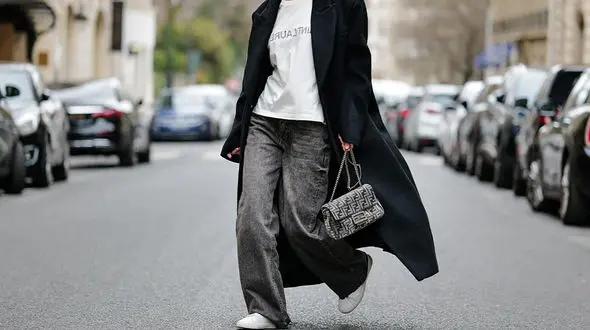 دختر اسکینی چیست؟ 