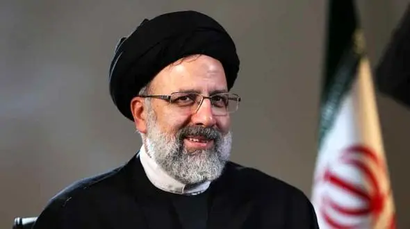 طمع برخی گروه‌های سیاسی برای پست قائم‌مقامی آستان قدس !