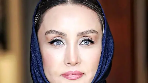 عکس های استایل و لباس حسرت برانگیز حدیث فولادوند در شب تجلیل از گلاب آدینه! ! /  جلوتر از مد روز بودن یعنی ایشان !