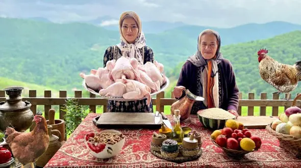 طرز تهیه مرغ شکم‌ پر روستایی در گیلان؛ خوشمزه و تنوری + فیلم