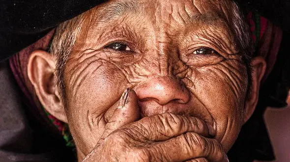 لبخند هایی که ویتنامی ها پنهان می کنند