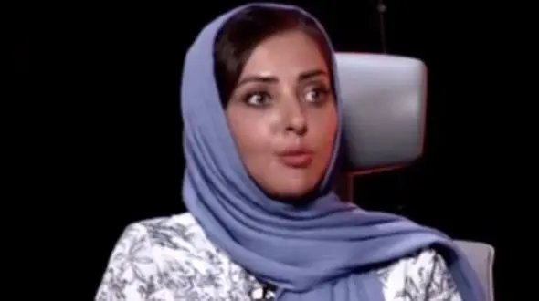 فیلم اشک‌های جگرسوز نفیسه روشن : پدر و مادرم سال 85 جدا شدن و من ... / کار زیاد می کردم تا بتونم شهریه مدرسه و دانشگاه داداشمو رو بدم....