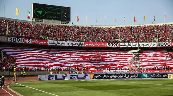 هواداران پرسپولیس در ورزشگاه آزادی + عکس 