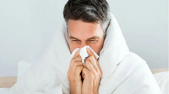 سرماخوردگی جلوی ابتلا به کرونا را می گیرد؟
