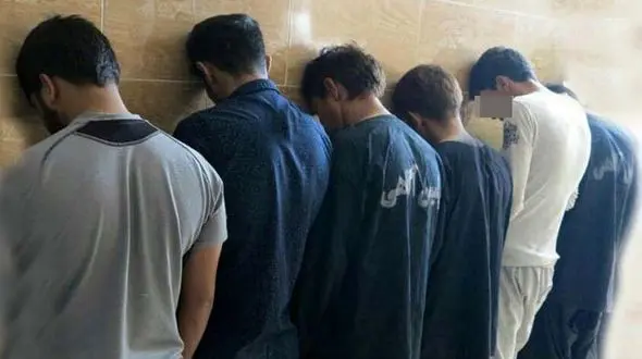 دستگیری 17 سارق حرفه‌ای در پاتک شبانه پلیس یگان امداد تهران +عکس