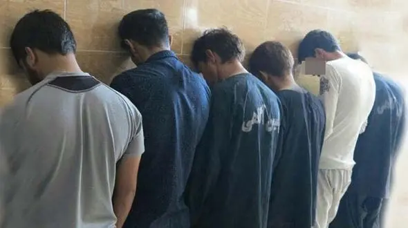 دستگیری 17 سارق حرفه‌ای در پاتک شبانه پلیس یگان امداد تهران +عکس